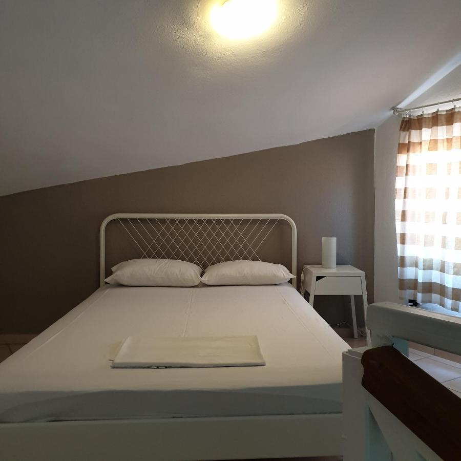 Amparoudes Apartment กริโอปียี ภายนอก รูปภาพ