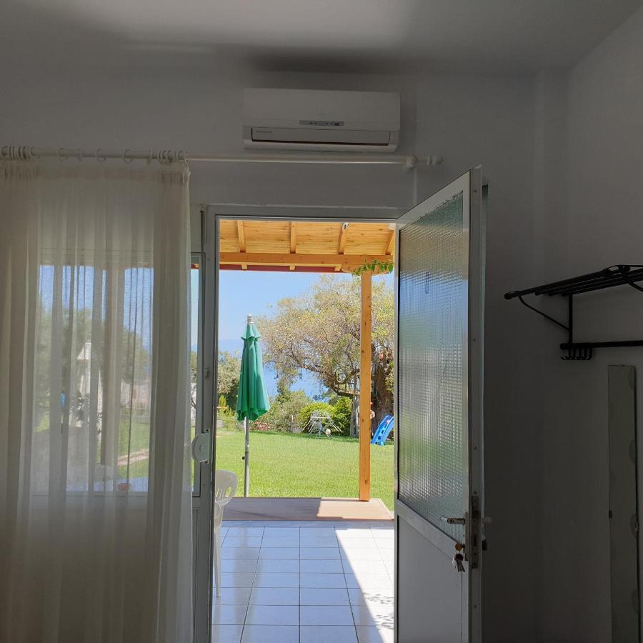Amparoudes Apartment กริโอปียี ภายนอก รูปภาพ