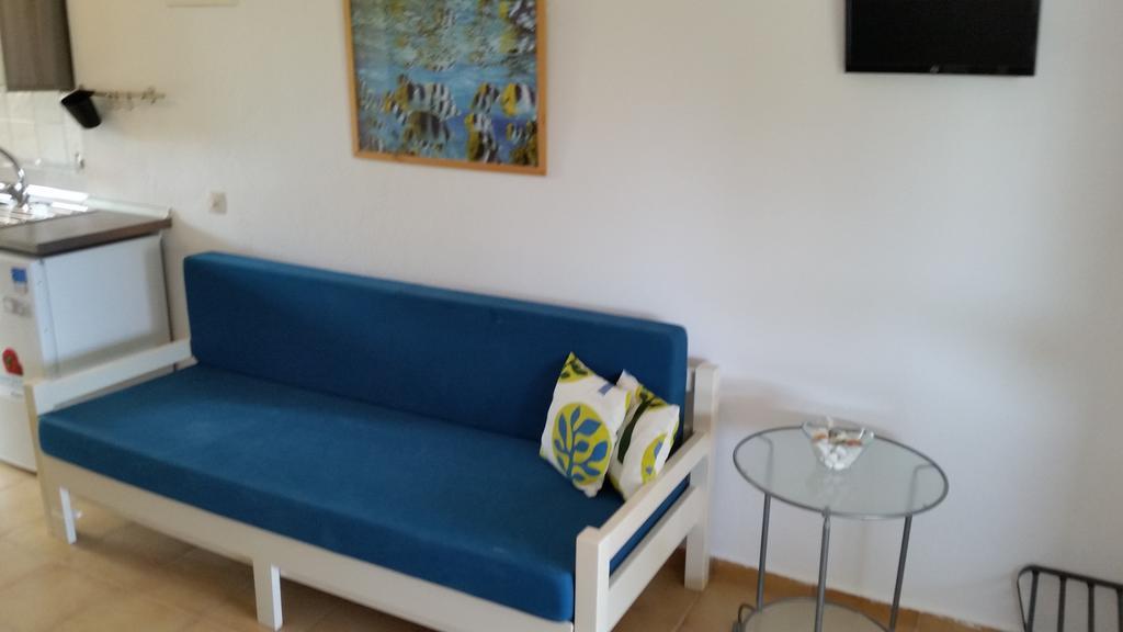 Amparoudes Apartment กริโอปียี ห้อง รูปภาพ
