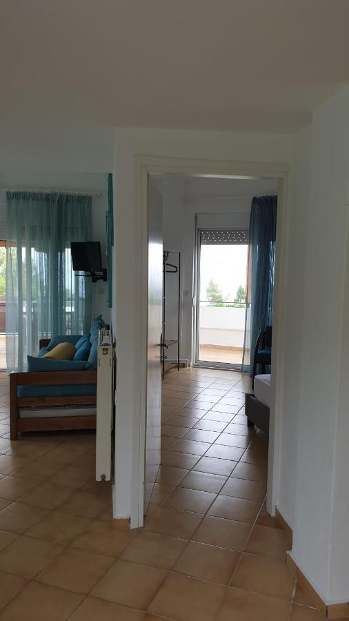 Amparoudes Apartment กริโอปียี ภายนอก รูปภาพ