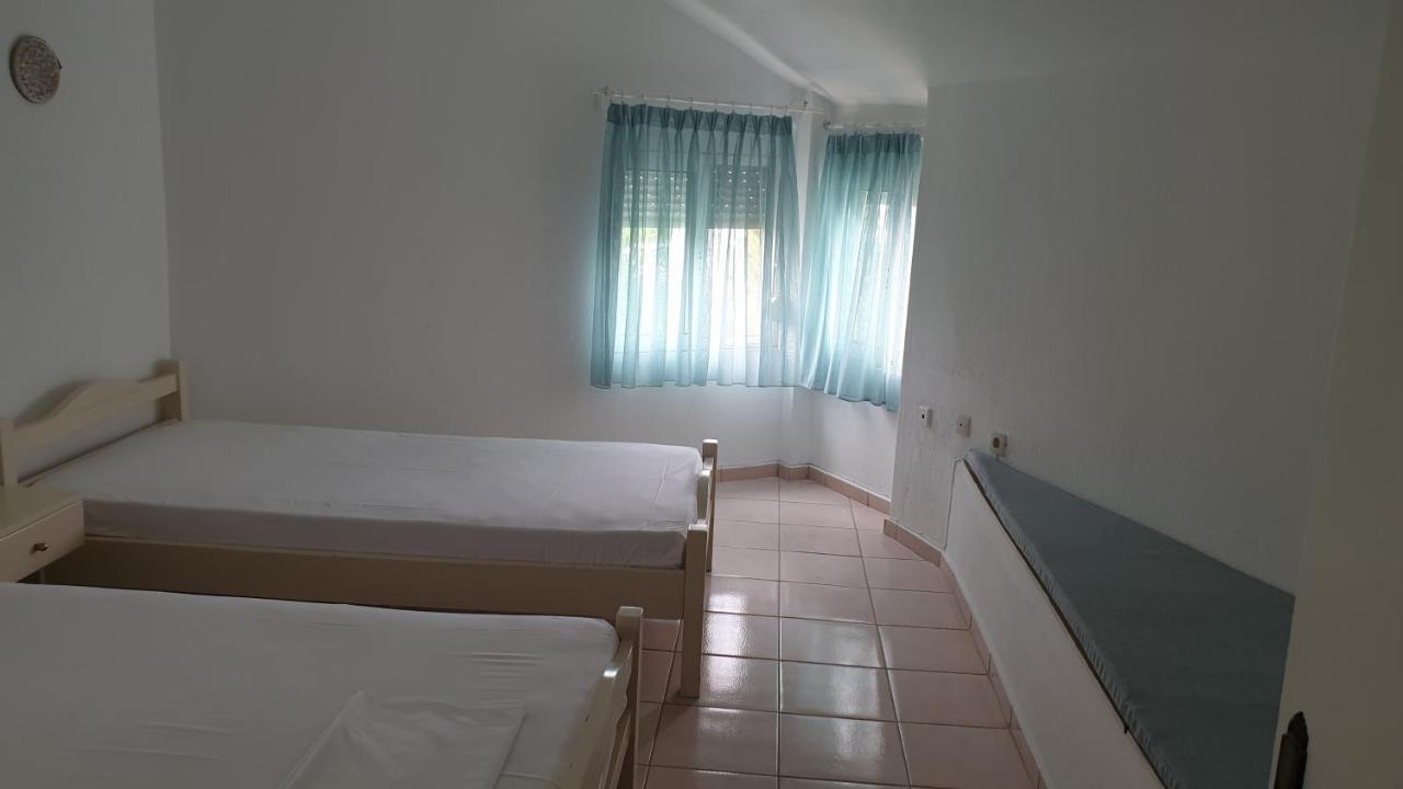 Amparoudes Apartment กริโอปียี ภายนอก รูปภาพ