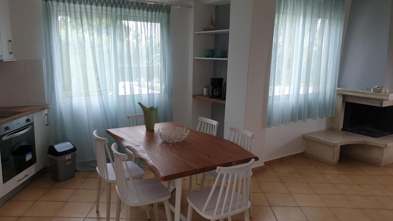 Amparoudes Apartment กริโอปียี ภายนอก รูปภาพ