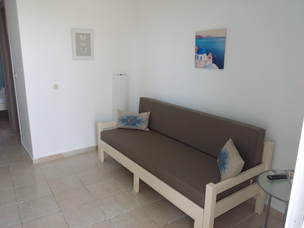 Amparoudes Apartment กริโอปียี ภายนอก รูปภาพ