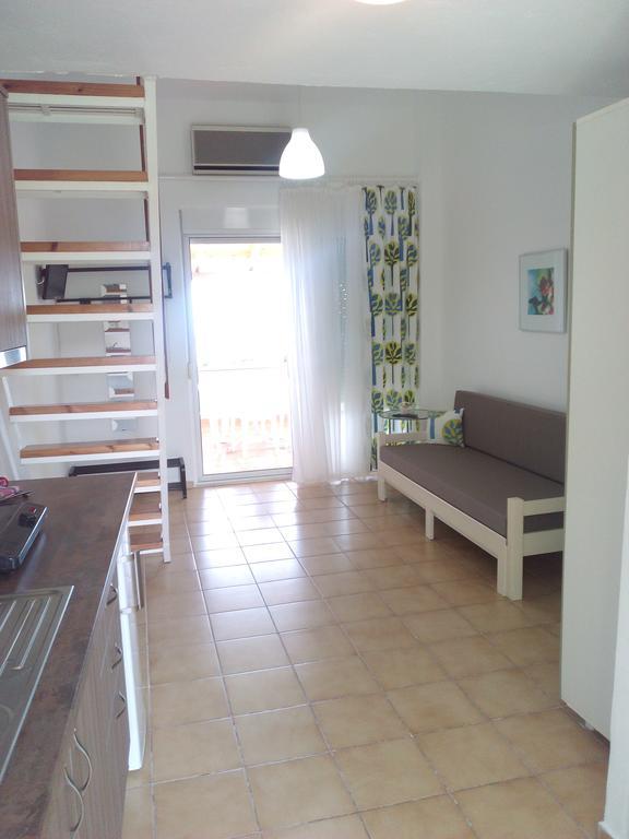 Amparoudes Apartment กริโอปียี ภายนอก รูปภาพ